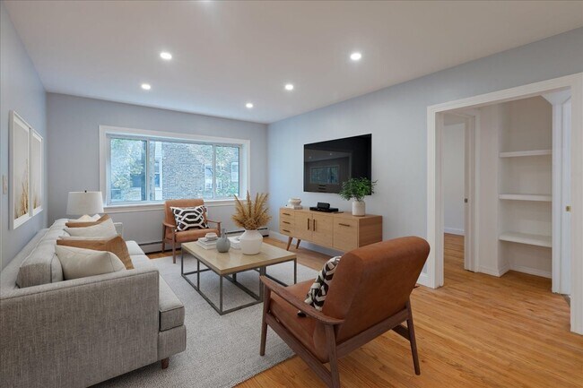 Photo - 1441 W Farwell Ave Unit 3E