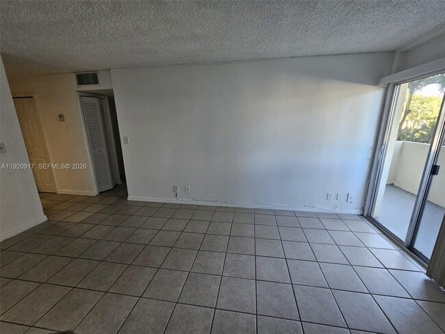 Photo - 4550 NW 9th St Unit 217E