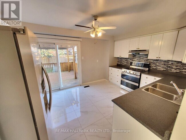 Photo - 928 Wayne Dr