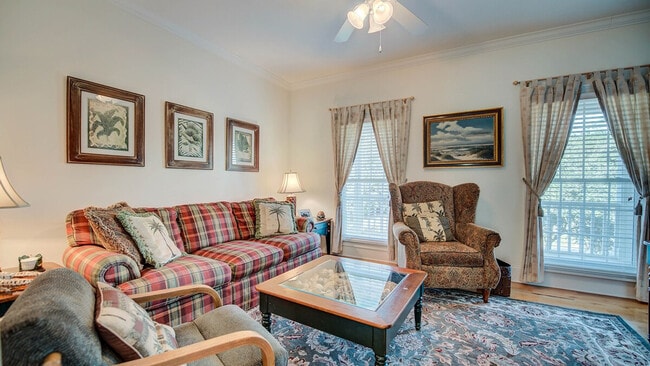 Photo - 203 Whiting Ln Unit SI ID1253378P