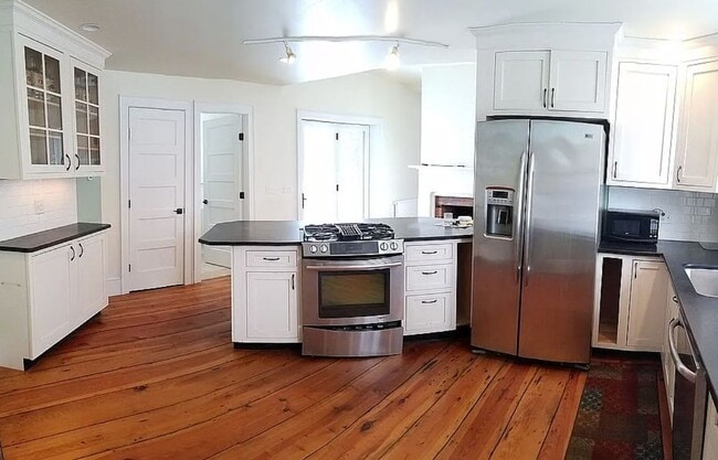 Photo - 14 Gray St Unit 14B Gray Street