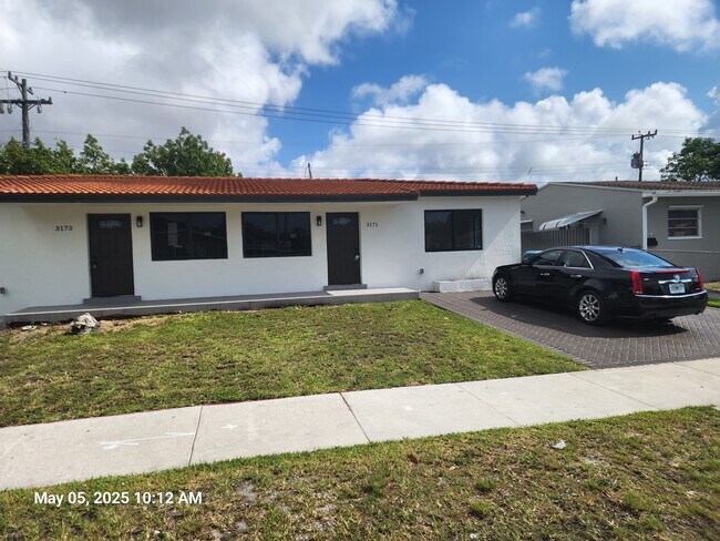 Photo - 3171 SW 11th St