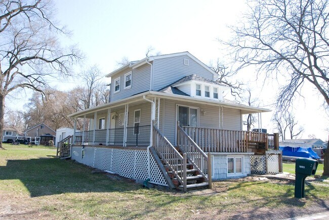 Photo - 1805 E Lake Dr