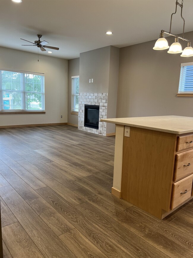 Photo - 5128 Argus Ln