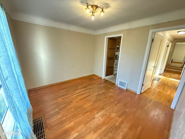 Photo - 3401 W Yakima Ave Unit A