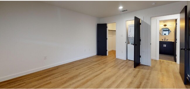 Photo - 5103 Live Oak St Unit 1204