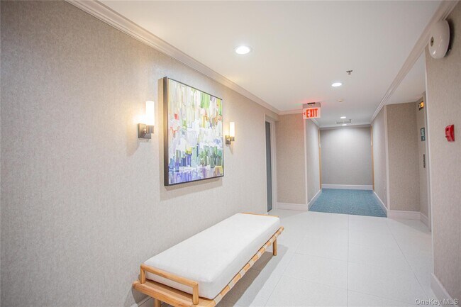 230 W Broadway Unit 610