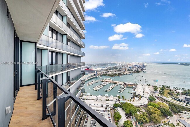 Photo - 398 NE 5th St Unit 1614