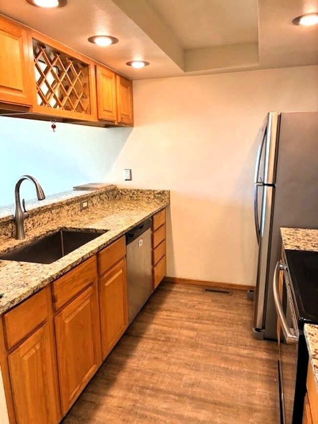 Photo - Winter Seasonal Rental- Frisco Bay Townhom...