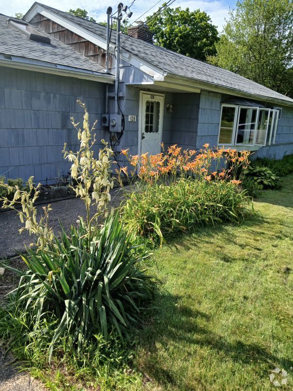 Building Photo - 128 White Pond Rd Rental
