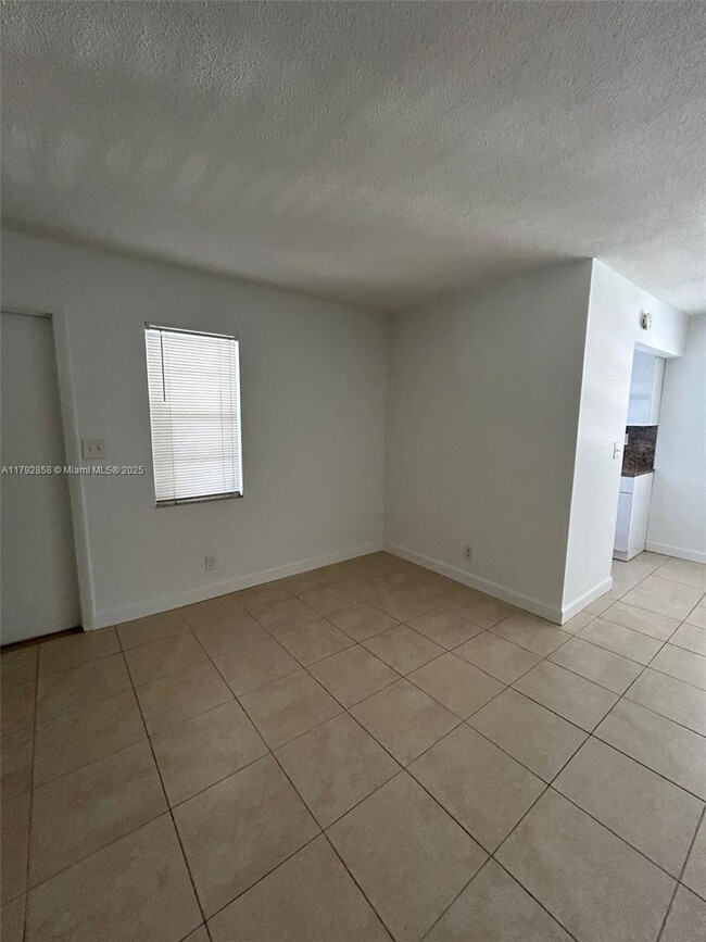 Photo - 2435 Van Buren St Apartment Unit 6B