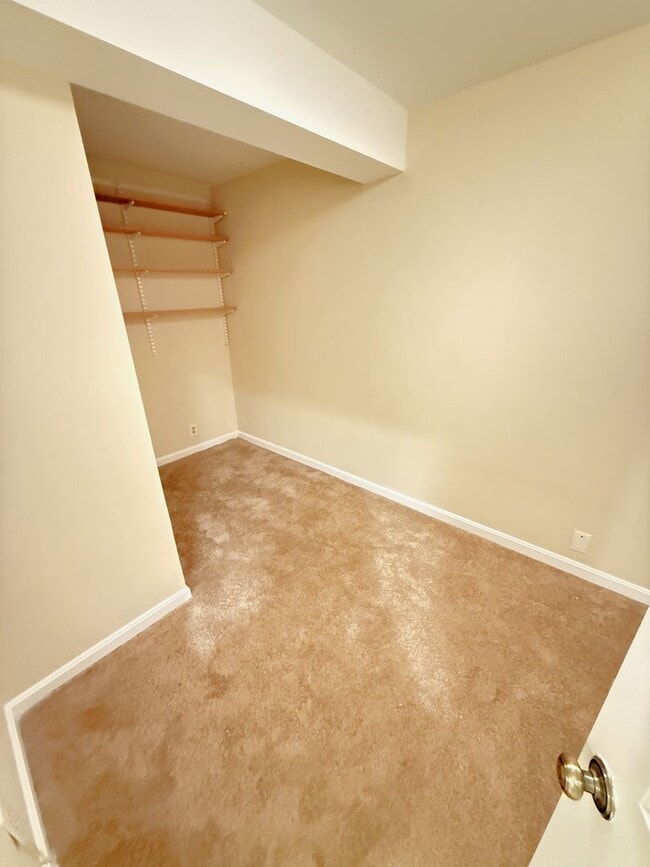 Photo - 2 Level, 2 Bedroom Hidden Gem in Dupont!