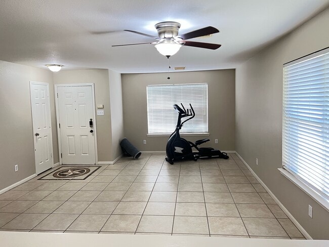 Photo - 2030 Waverly Glend Dr