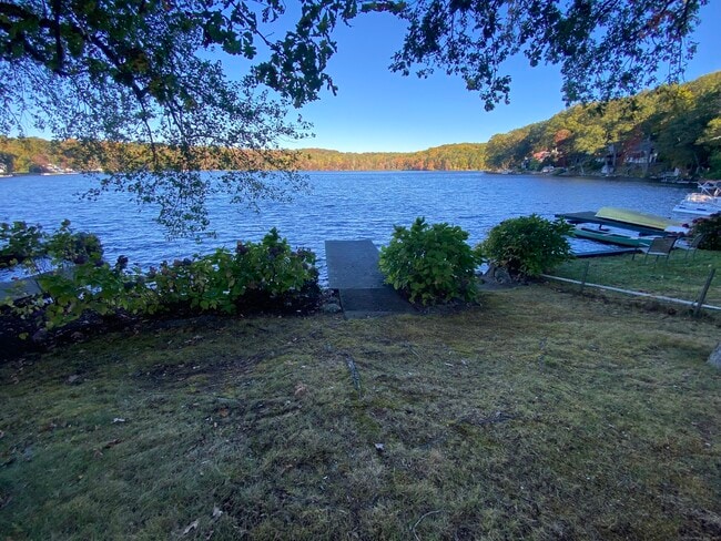 Photo - 110 Great Hill Pond Rd