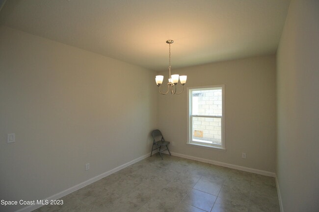 Photo - 2339 Bonnyton Ln NW