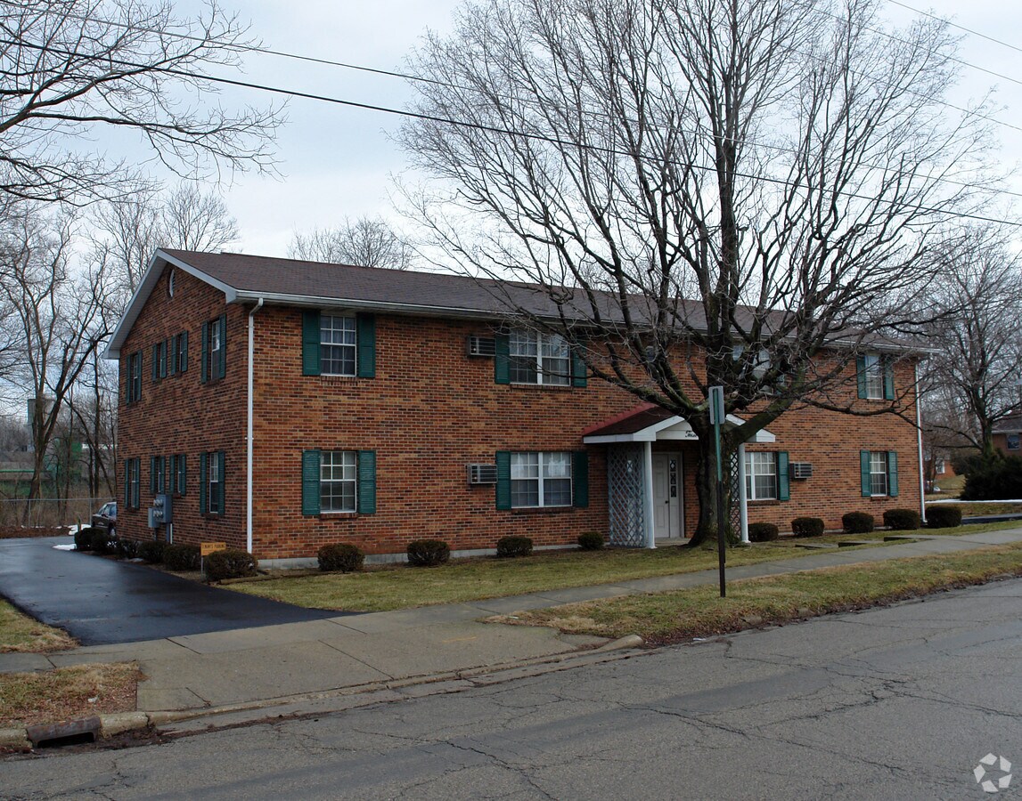 Photo - 312 W Church St Apartments