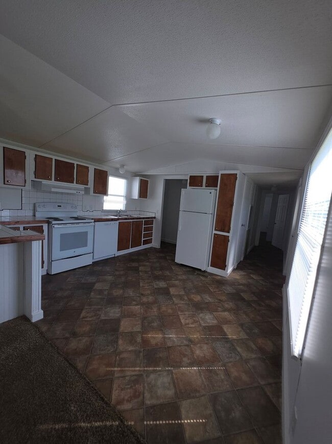 Photo - Ready to Move in