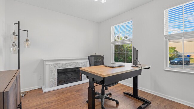 Photo - 111 Hermitage Ct