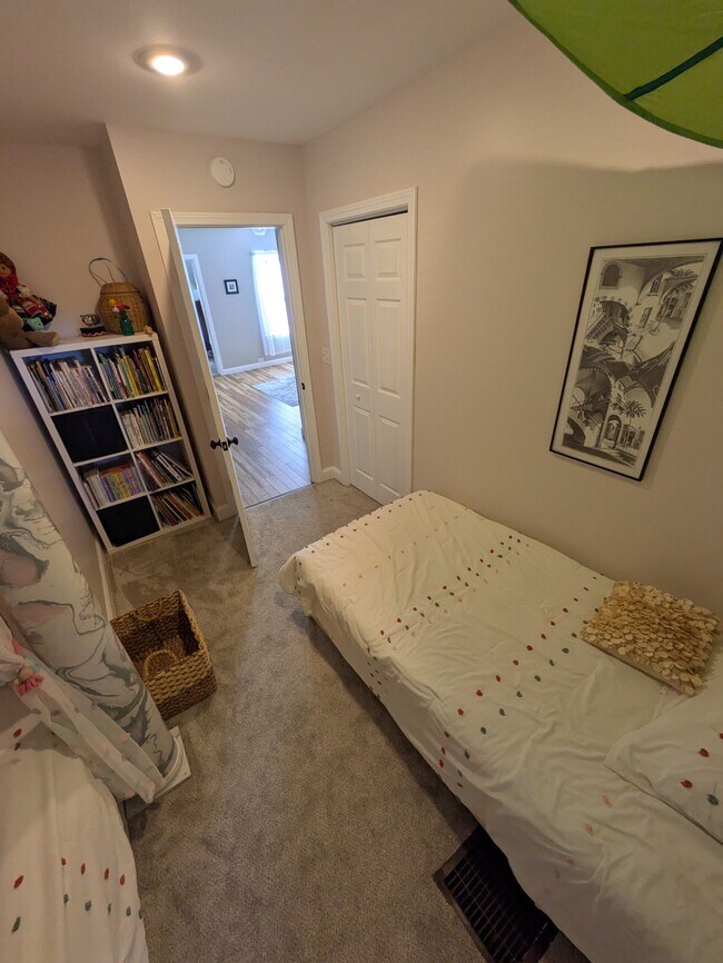 411 River Rd