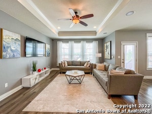 Building Photo - 7427 Valle Msn