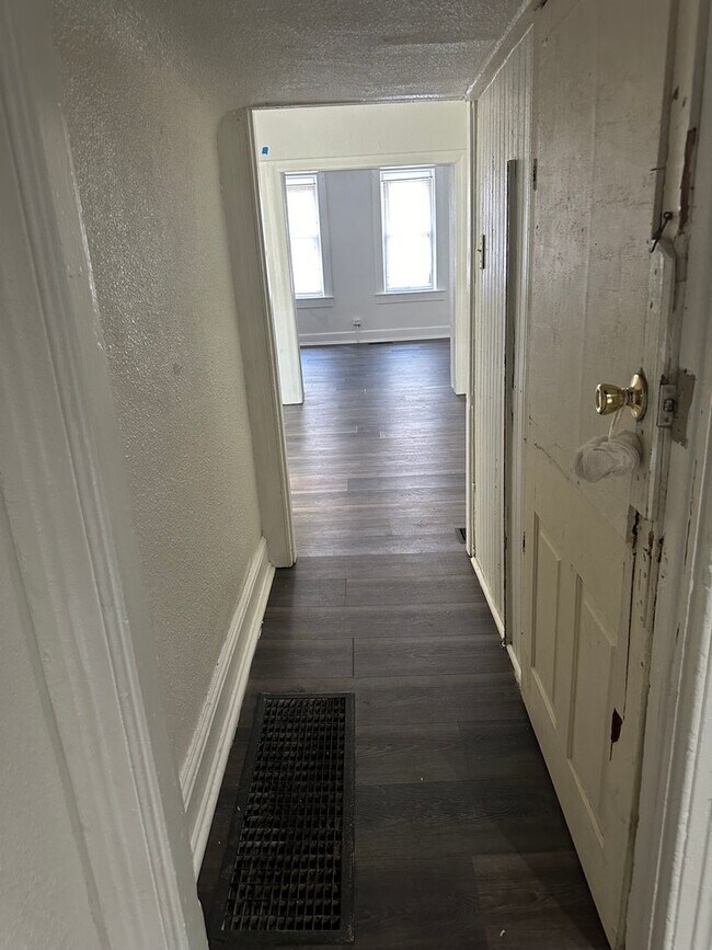 Photo - 326 E King St Unit FL 1