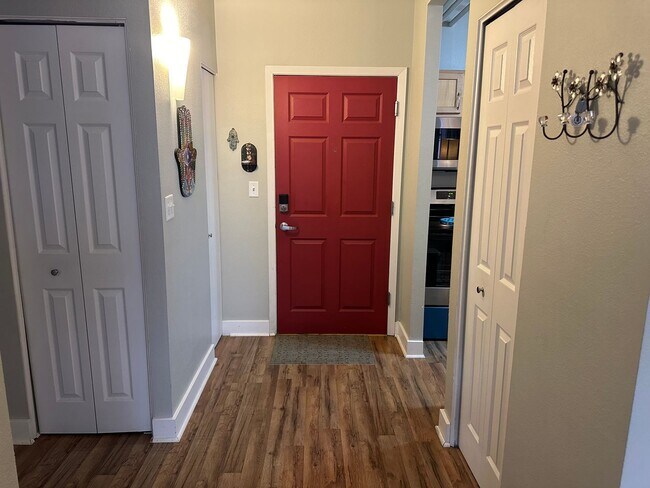 Photo - Executive 1 Bedroom Apartment right off 16th St. Mall - All Utilities Included!