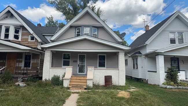 Building Photo - Charming 3-Bedroom Home in Peaceful West Toledo