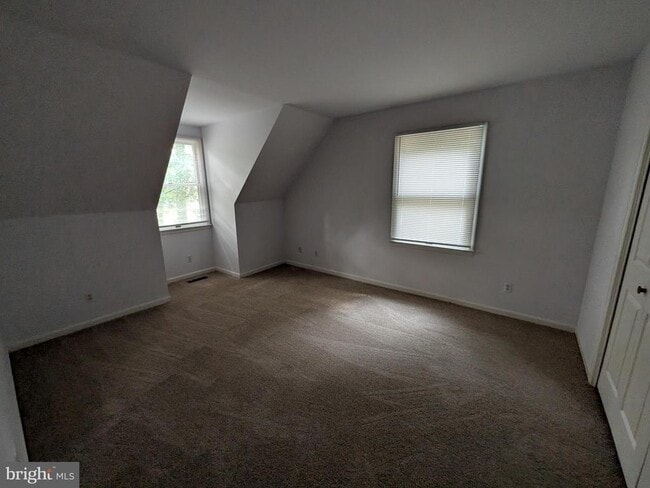 Photo - 627 Davol Rd
