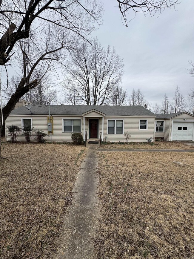 Building Photo - 2706 Edison Ave Rental