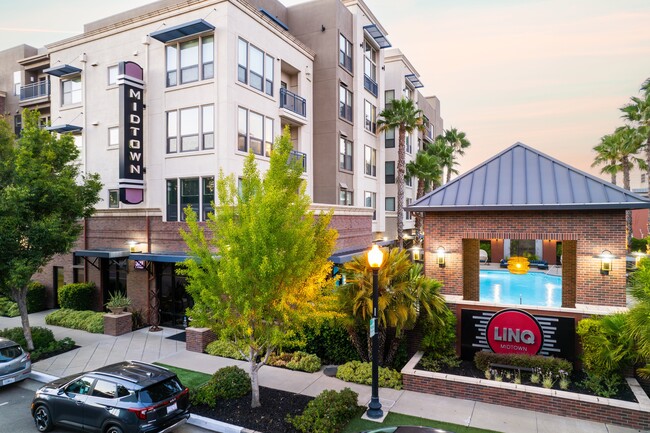 Photo - LINQ Midtown Apartments