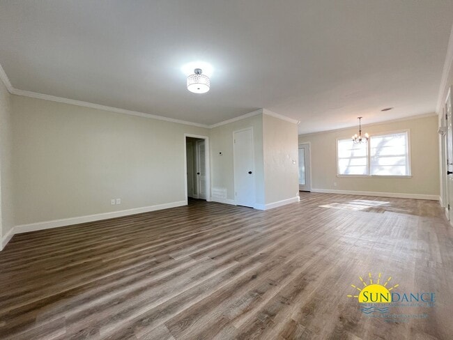 Photo - Stunning 3 Bedroom Home in Fort Walton Beach!s