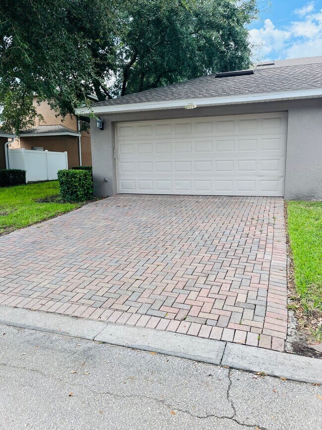 11828 Great Commission Way