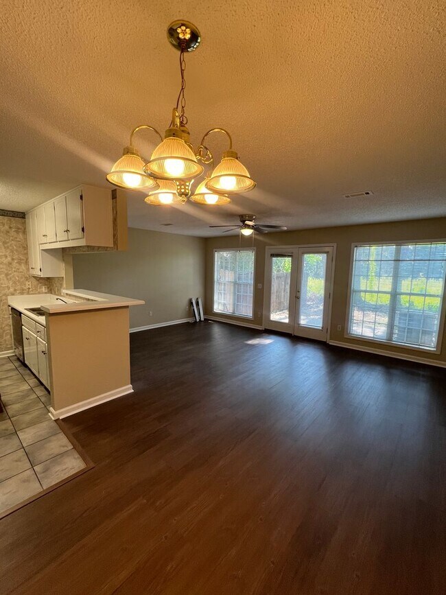 Photo - 176 Woodmere Dr Unit 176 Woodmere Drive