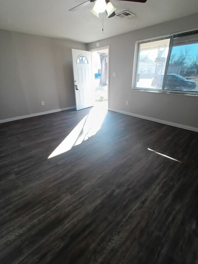 Photo - Cute Remodel - Midwest City Schools!