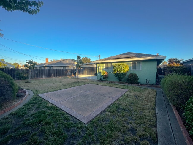 Photo - 1957 65th Ave