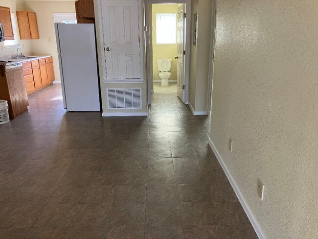 Photo - 504 Cantrell Ave