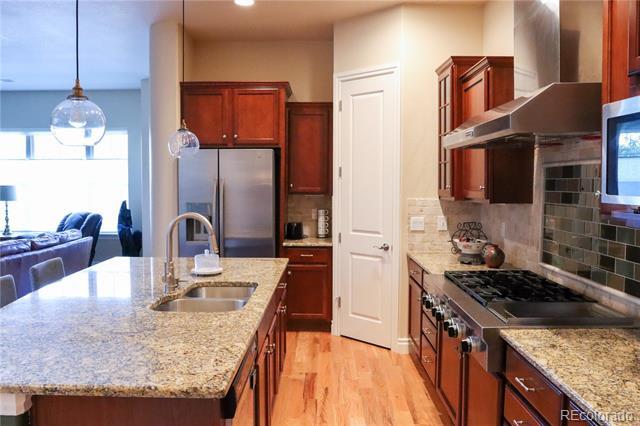 9242 RidgeGate Pkwy
