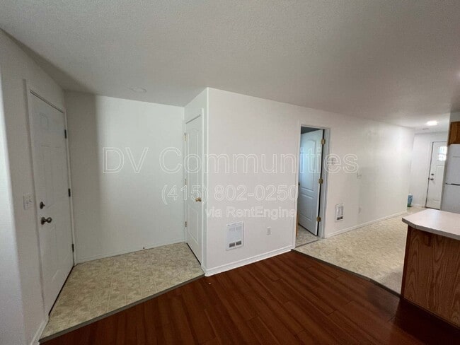 Photo - 2521 NW Cedar Ave Unit 1 1