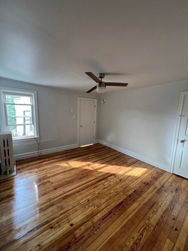 Photo - 1620-1/2 W Chew St Unit 3