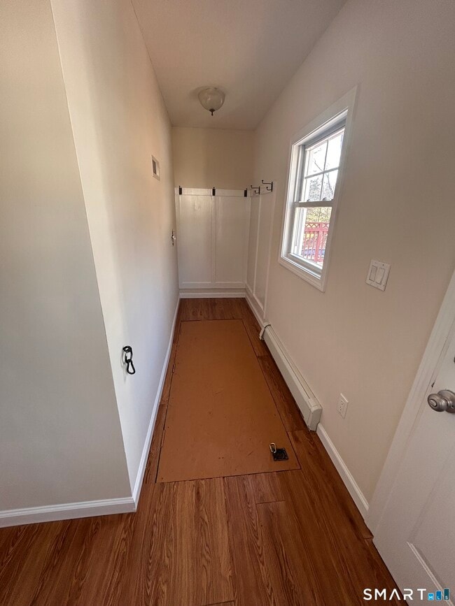 Photo - 2101 Scott Rd