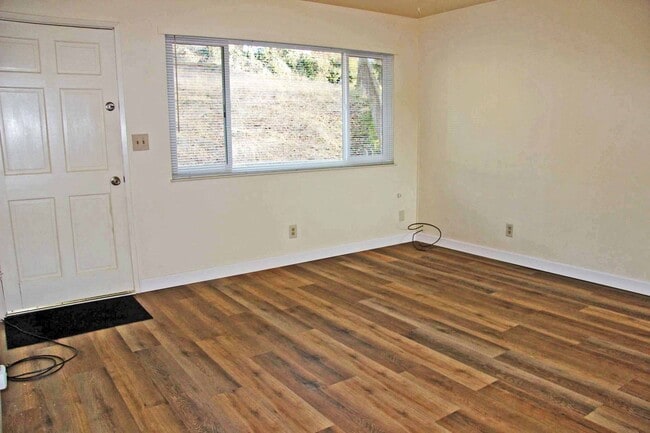 Photo - East Sonora Duplex with fenced Back Yard