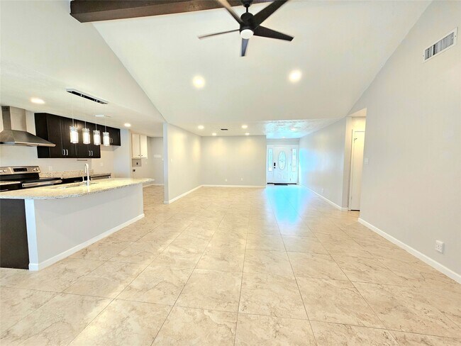 Building Photo - 327 Gentilly Dr Rental