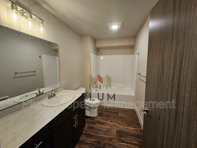 Photo - 420 Minnesota Ave Unit #103-#105