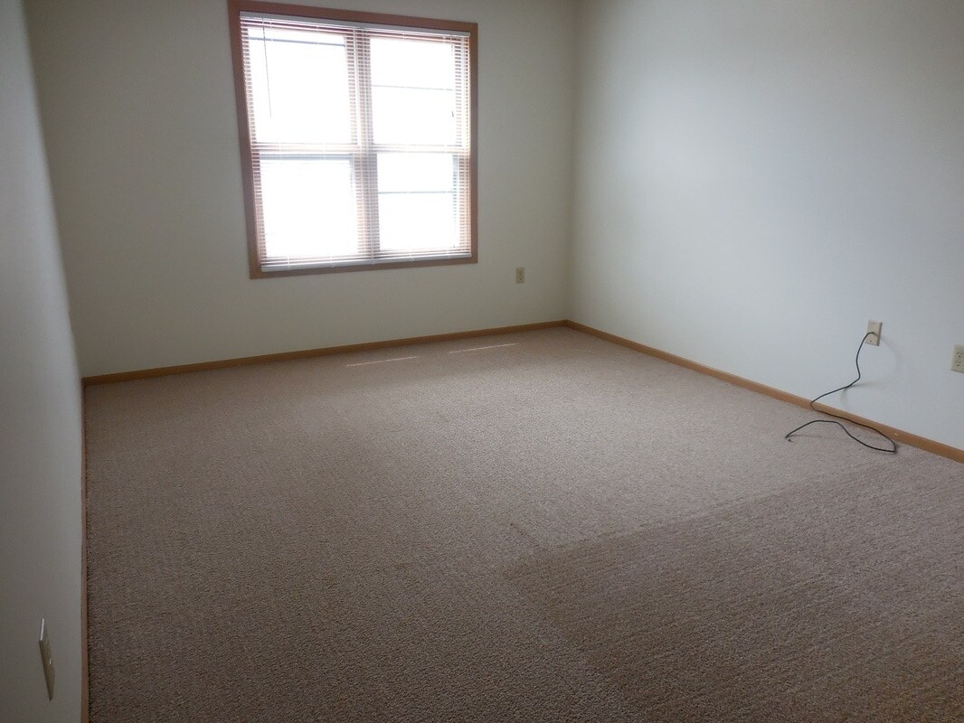 Photo - Center City Plaza