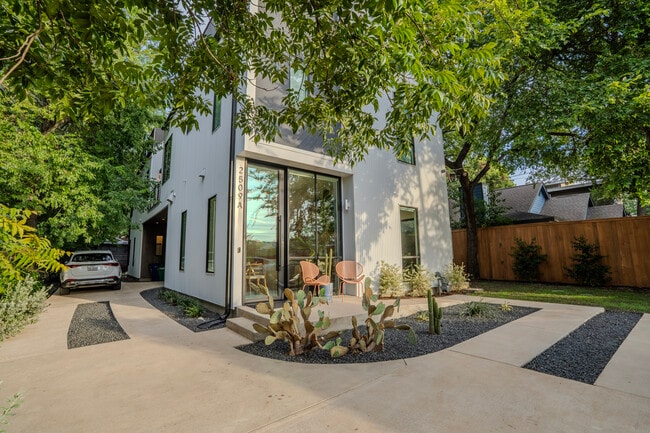Photo - 2509 Durwood St