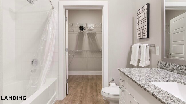 3060 Southcreek Blvd Unit 8-106