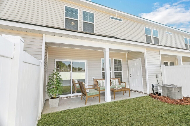 Building Photo - Haven at the Highlands