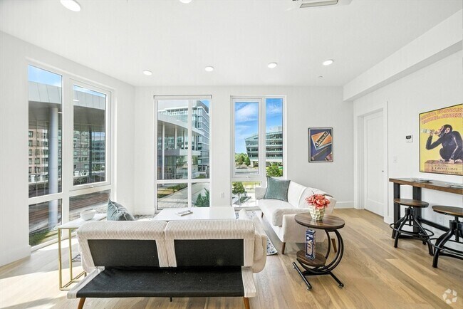 Building Photo - 38 Hichborn St Unit 306 Rental