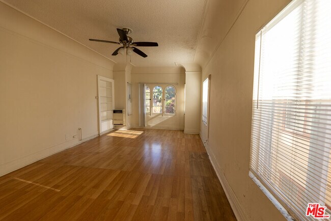 Photo - 1420 Alvarado Terrace Unit 8