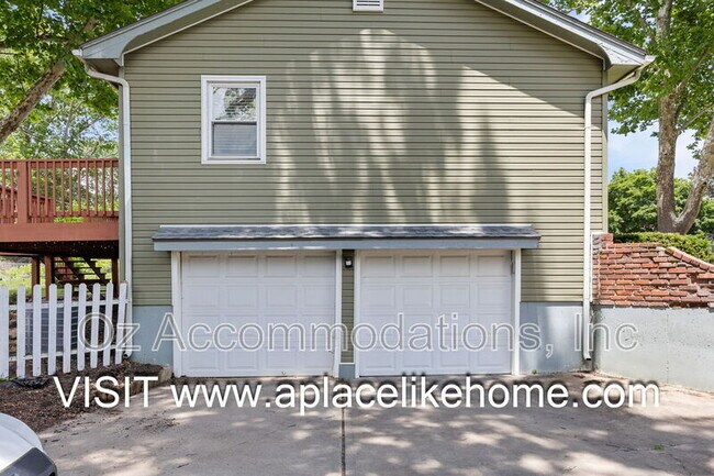 Photo - 9514 Glenwood St